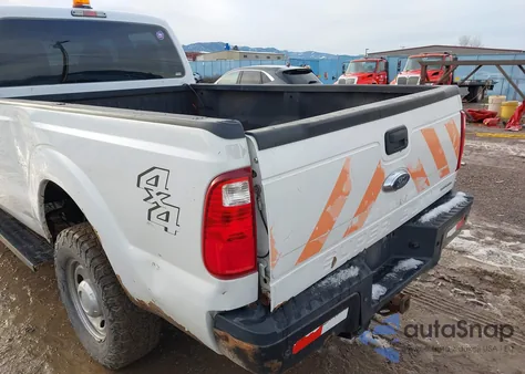 2016 Ford F-250 Xl z USA, uszkodzony, nr VIN 1FT7W2B6XGEB88257